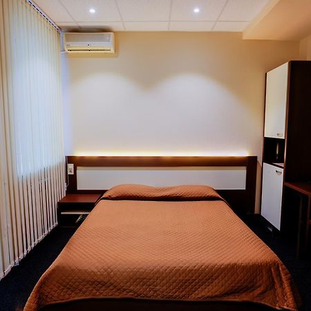 Comfort Hotel & Hostel Zaporizhia المظهر الخارجي الصورة